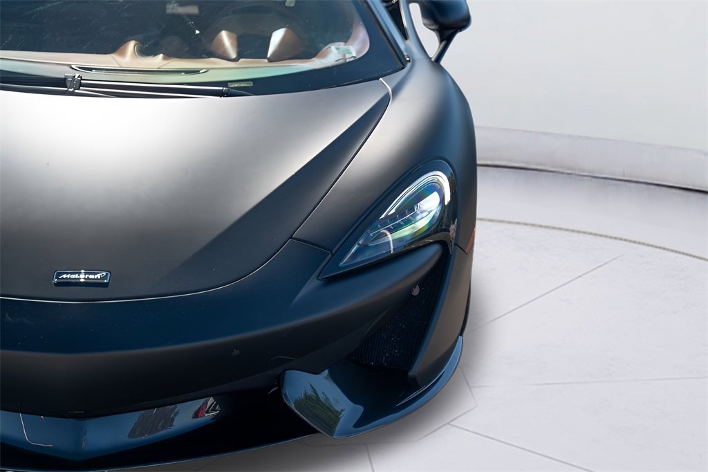 Used 2017 McLaren 570S image 24