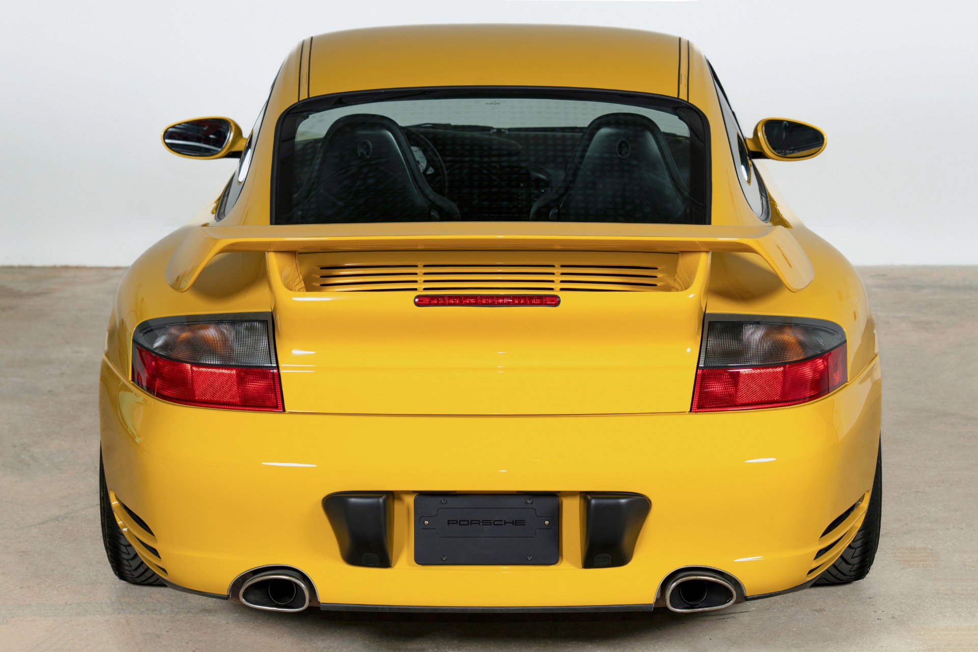 Used 2003 Porsche 911 GT2 RWD image 8