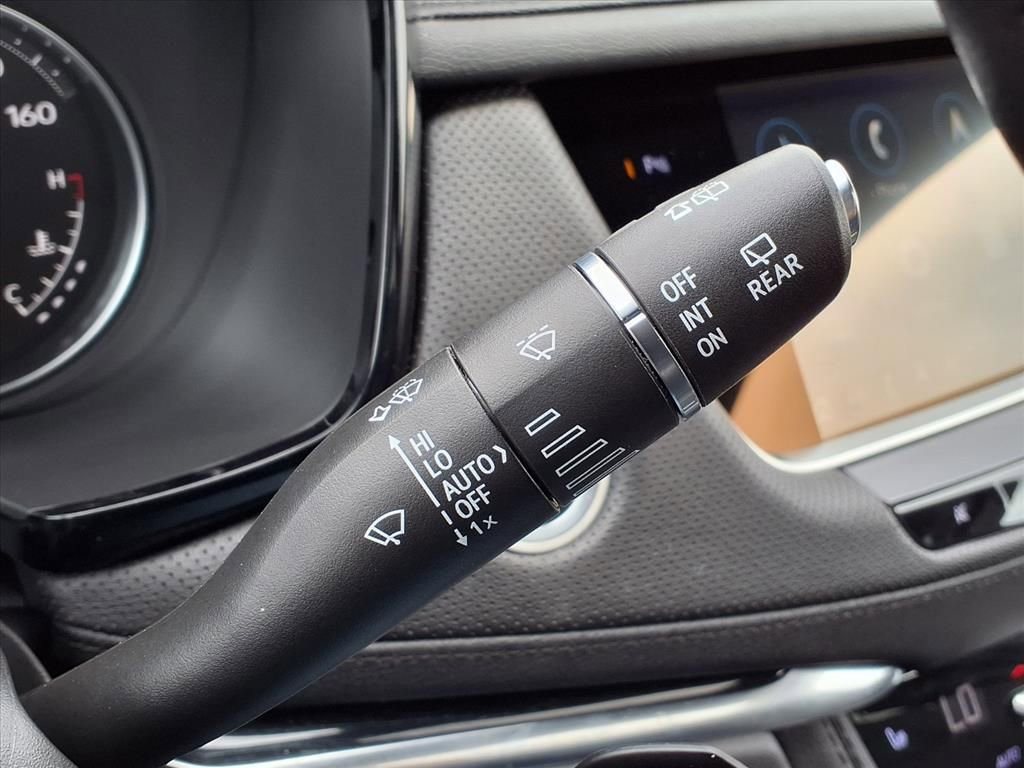 Used 2024 Cadillac XT5 Premium Luxury w/ LPO, Floor Liner Package image 20