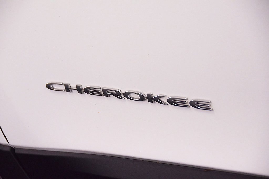 Used 2022 Jeep Cherokee Limited w/ Elite Package image 13