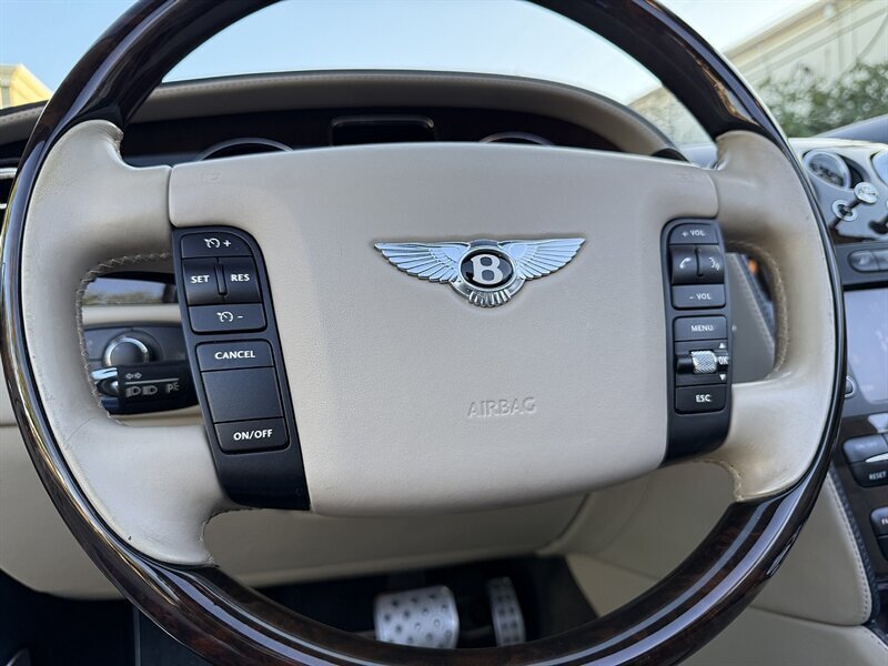 Used 2010 Bentley Continental GTC AWD/4WD image 3