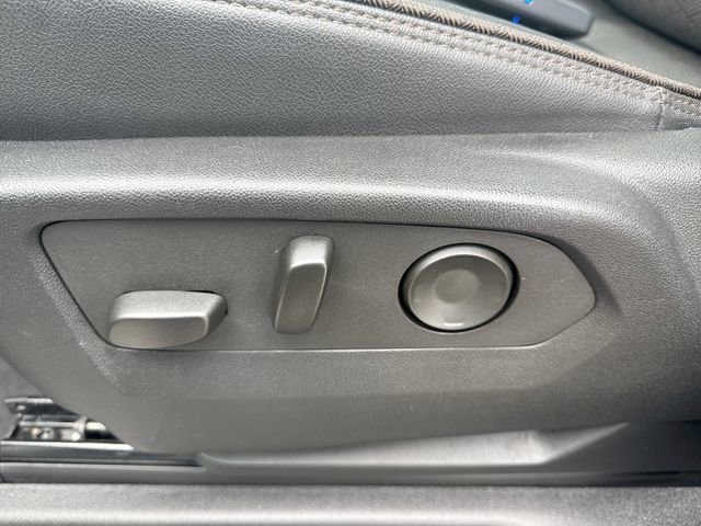 Used 2024 Chevrolet Tahoe High Country w/ Premium Package image 12