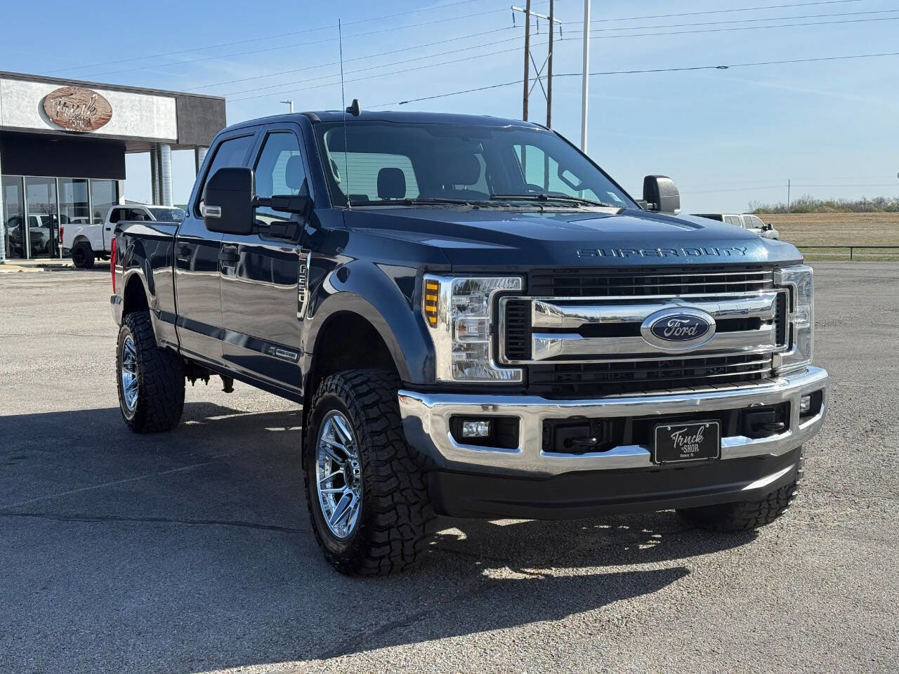 Used 2019 Ford F250 XLT w/ XLT Value Package image 3