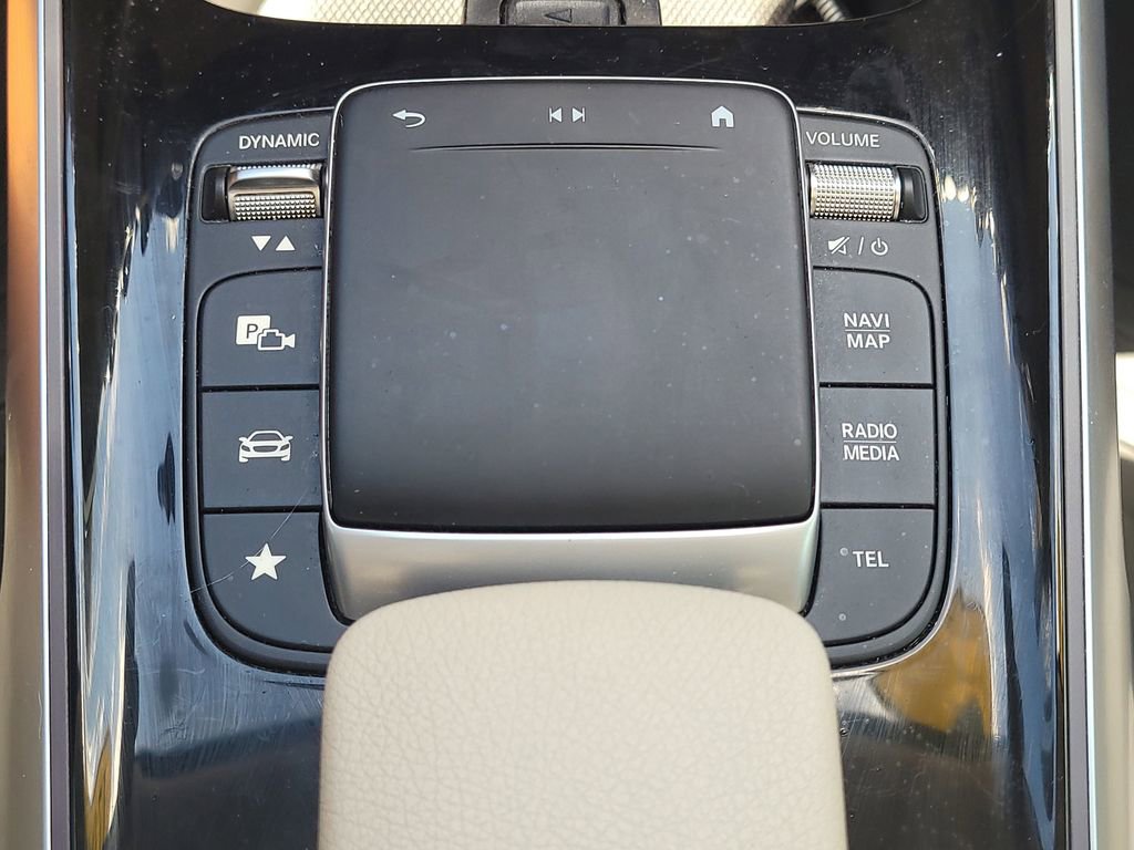 Used 2021 Mercedes-Benz GLB 250 image 23