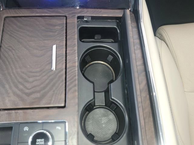 Used 2019 Lincoln Navigator Select w/ Technology Package image 24