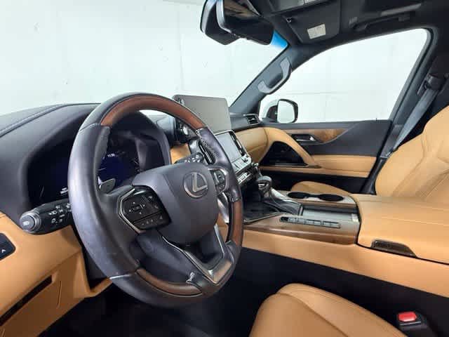 Used 2023 Lexus LX 600 4WD w/ Accessory Package (Z1) image 7