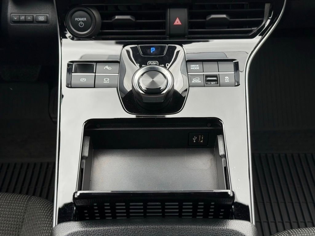 Used 2024 Subaru Solterra Premium image 29