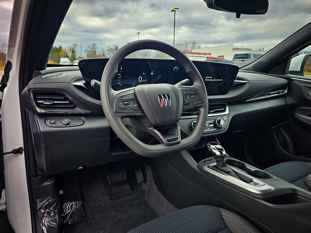 New 2026 Buick Envista Preferred image 13