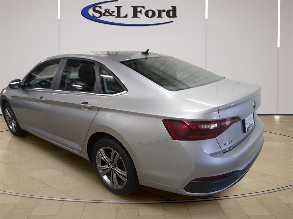 Used 2024 Volkswagen Jetta SE image 24