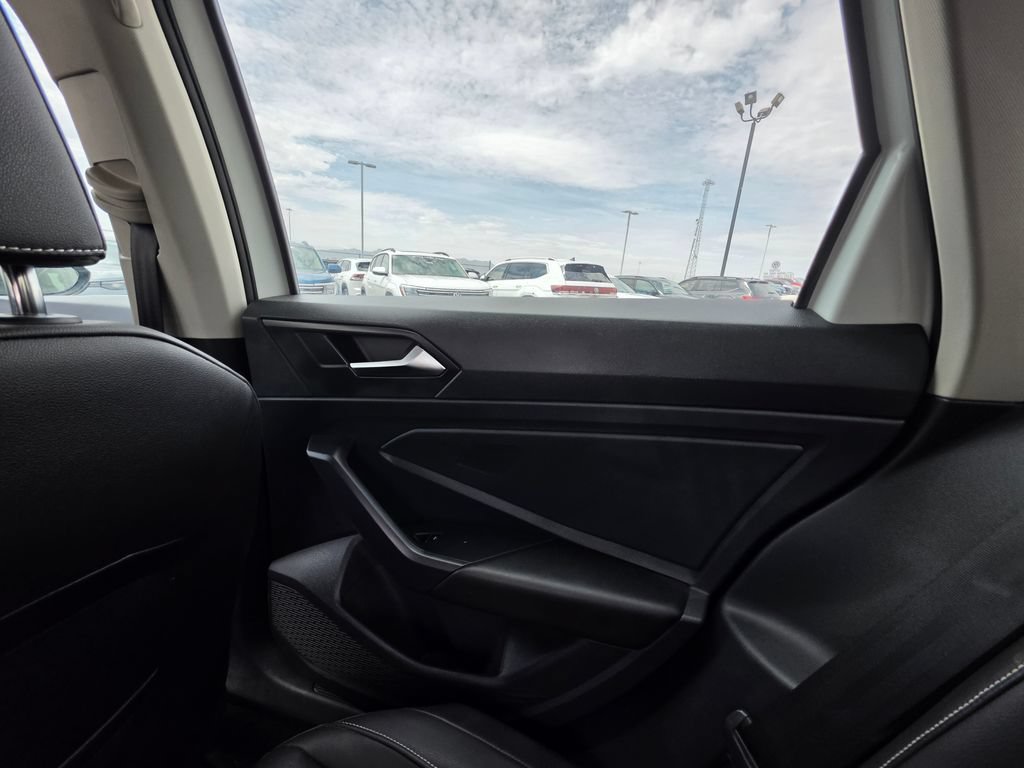 Used 2023 Volkswagen Jetta SE FWD image 20