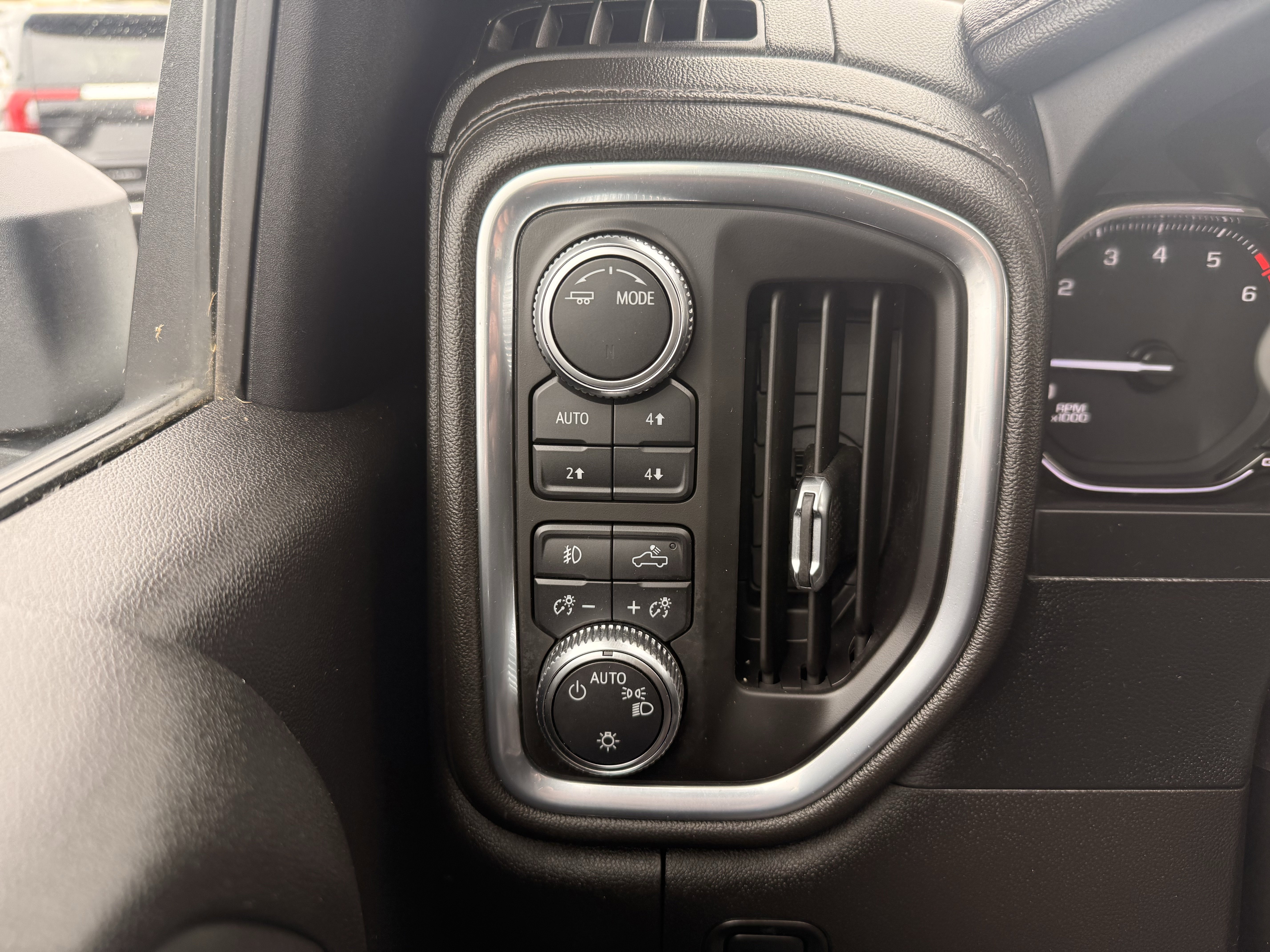 Used 2022 GMC Sierra 2500 SLE w/ SLE Convenience Package image 16
