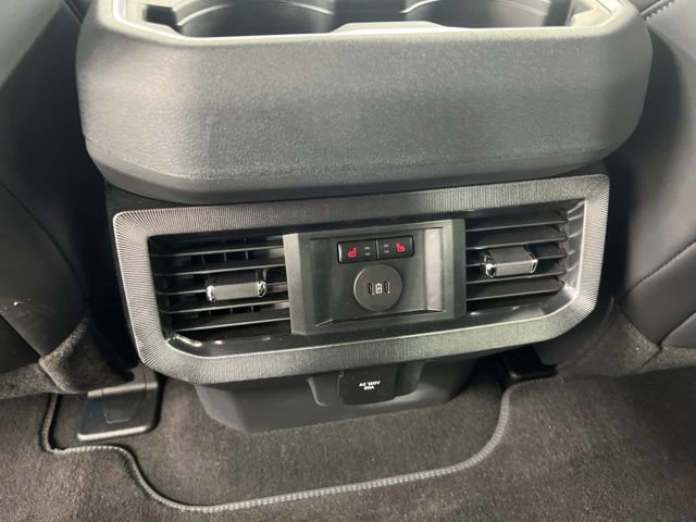 Used 2025 Ford F350 Platinum AWD/4WD image 24