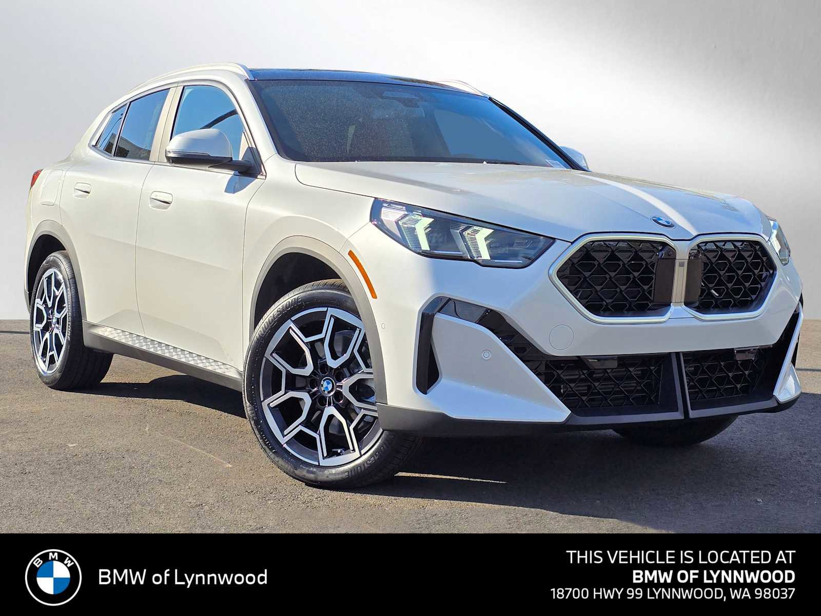 New 2026 BMW X2 xDrive28i w/ Technology Package AWD/4WD image 1