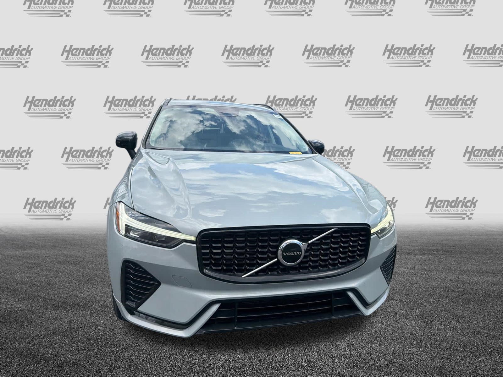 Certified 2024 Volvo XC60 B5 Core w/ Protection Package Premier AWD/4WD image 43