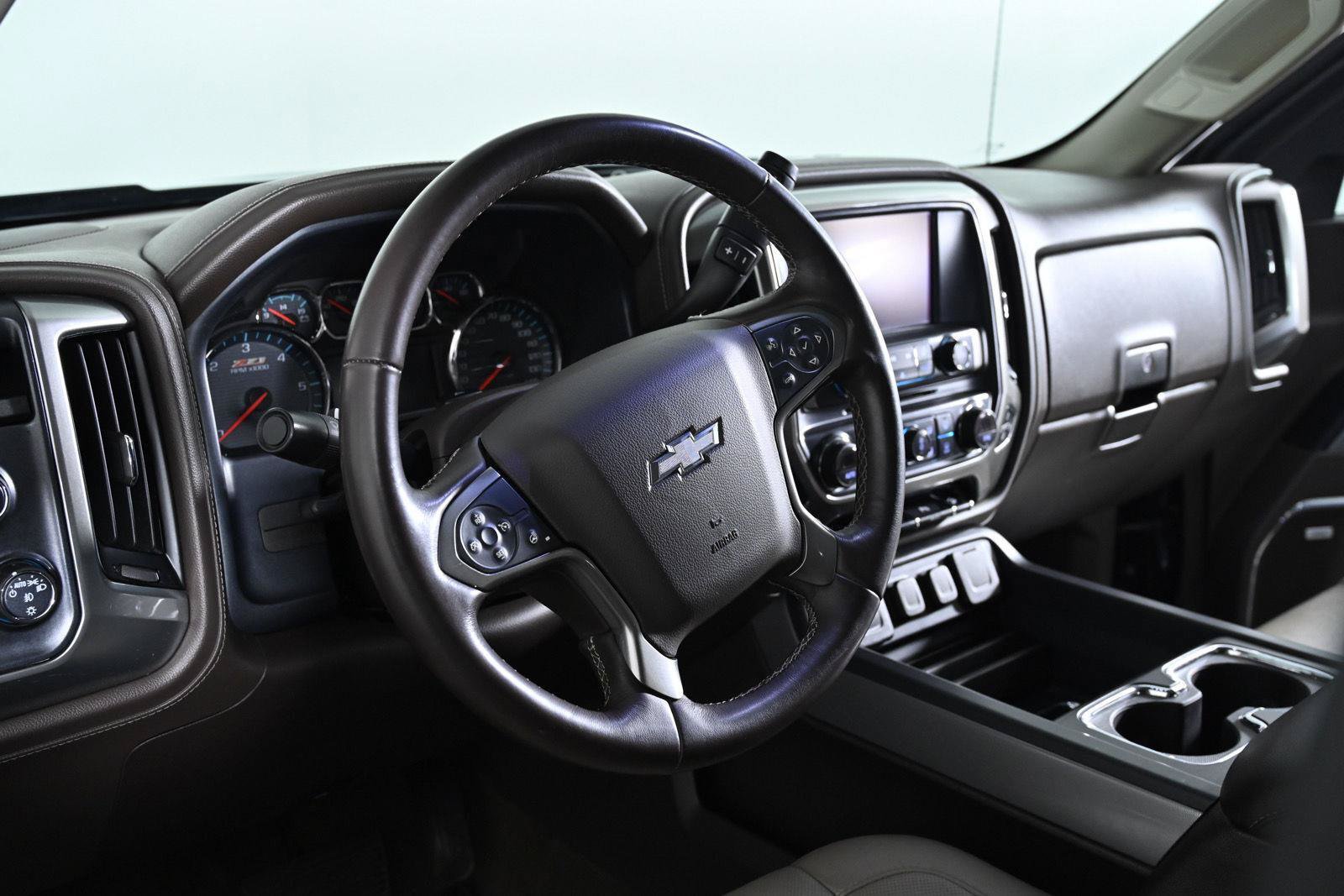 Used 2018 Chevrolet Silverado 1500 LTZ Z71 w/ Centennial Edition AWD/4WD image 10