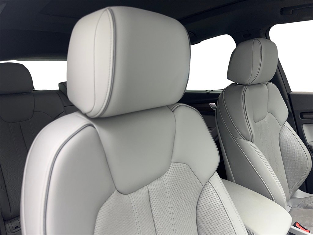 Used 2023 Audi Q5 2.0T Premium Plus w/ Premium Plus Package image 46