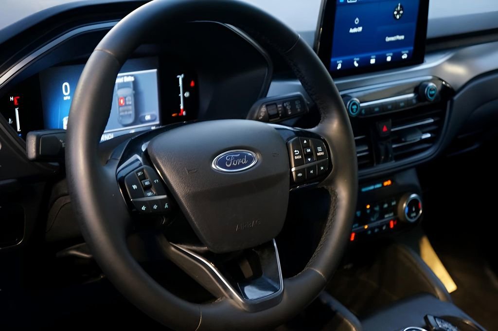 Used 2023 Ford Escape Active image 14