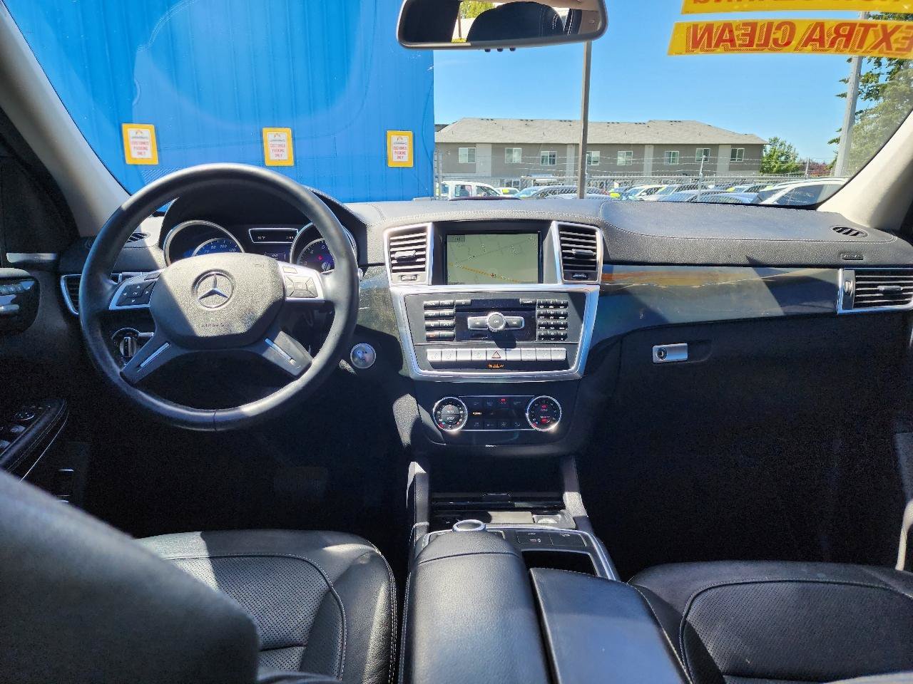 Used 2016 Mercedes-Benz GL 550 4MATIC image 16