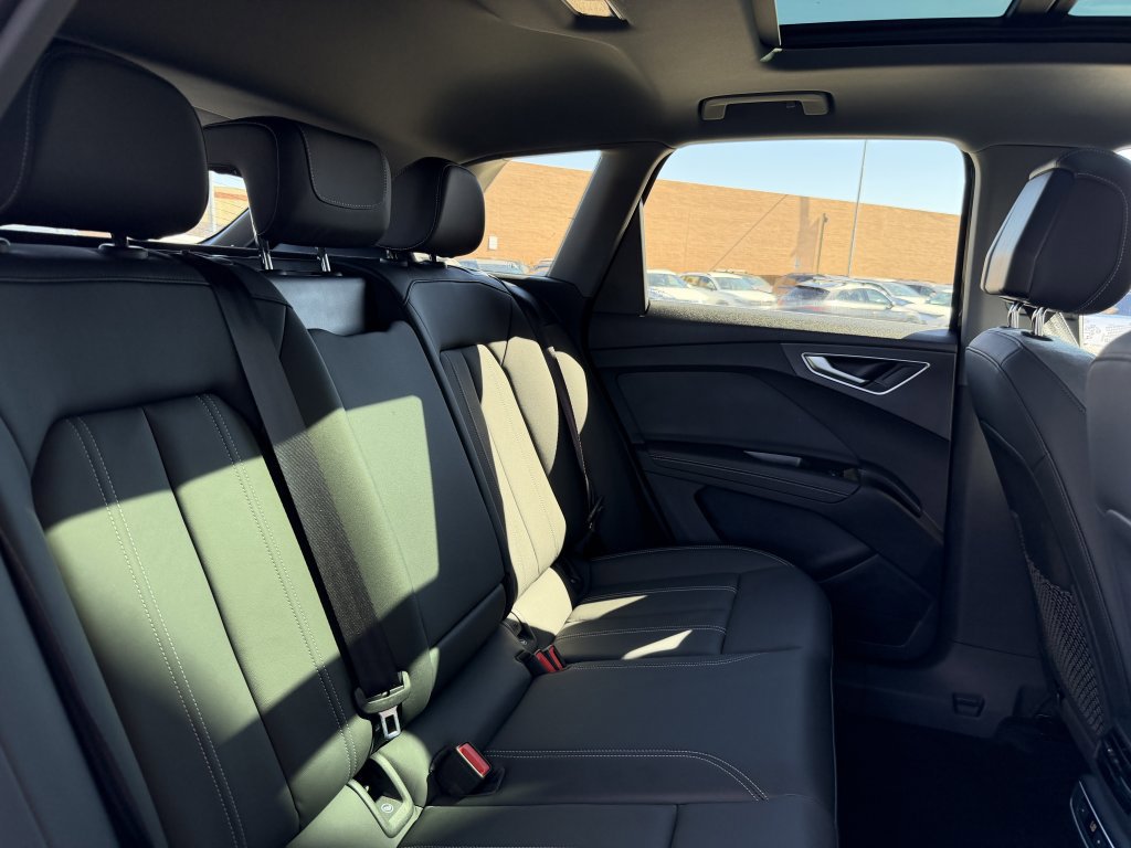 Used 2024 Audi Q4 e-tron Premium image 36