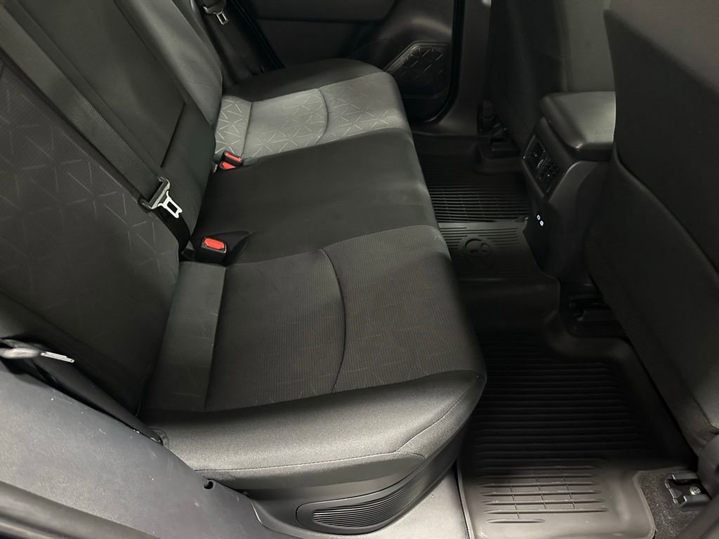Used 2025 Toyota RAV4 XLE AWD/4WD image 52