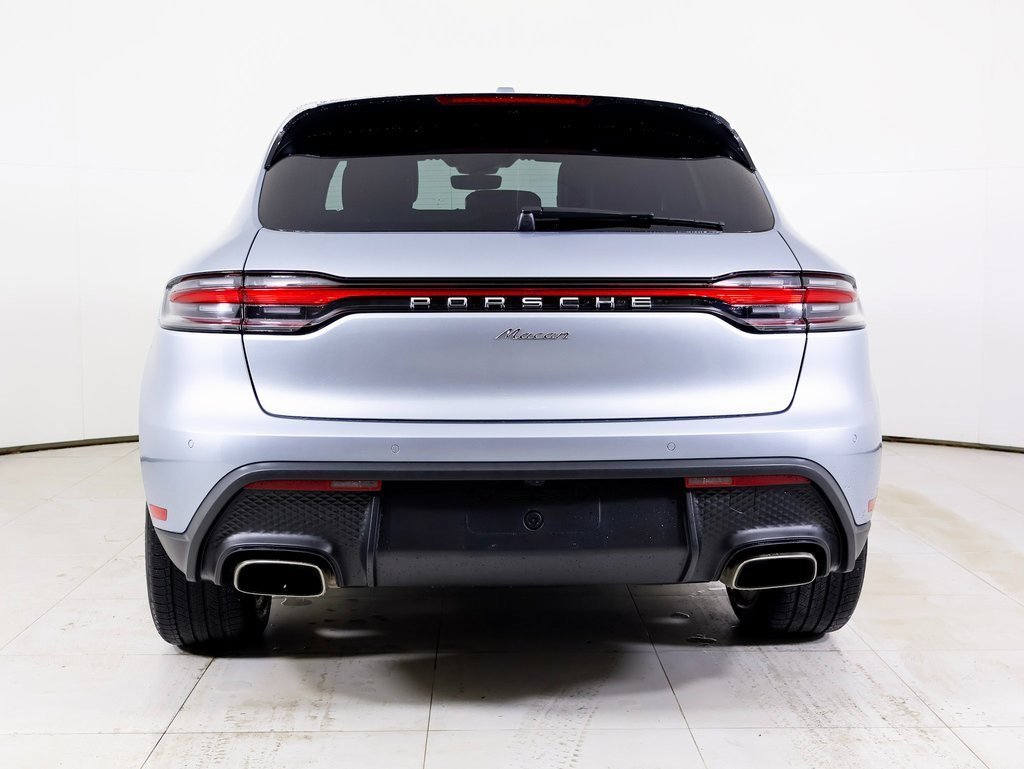 Used 2025 Porsche Macan image 28