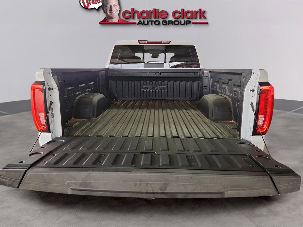 New 2026 GMC Sierra 1500 SLT AWD/4WD image 9