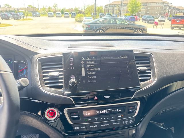 Certified 2022 Honda Pilot Touring image 14