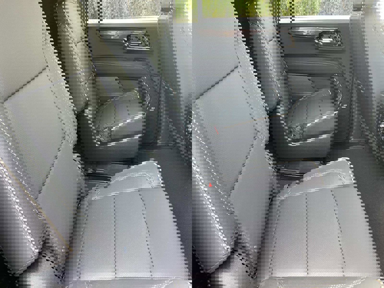 New 2026 GMC Yukon XL Elevation image 27