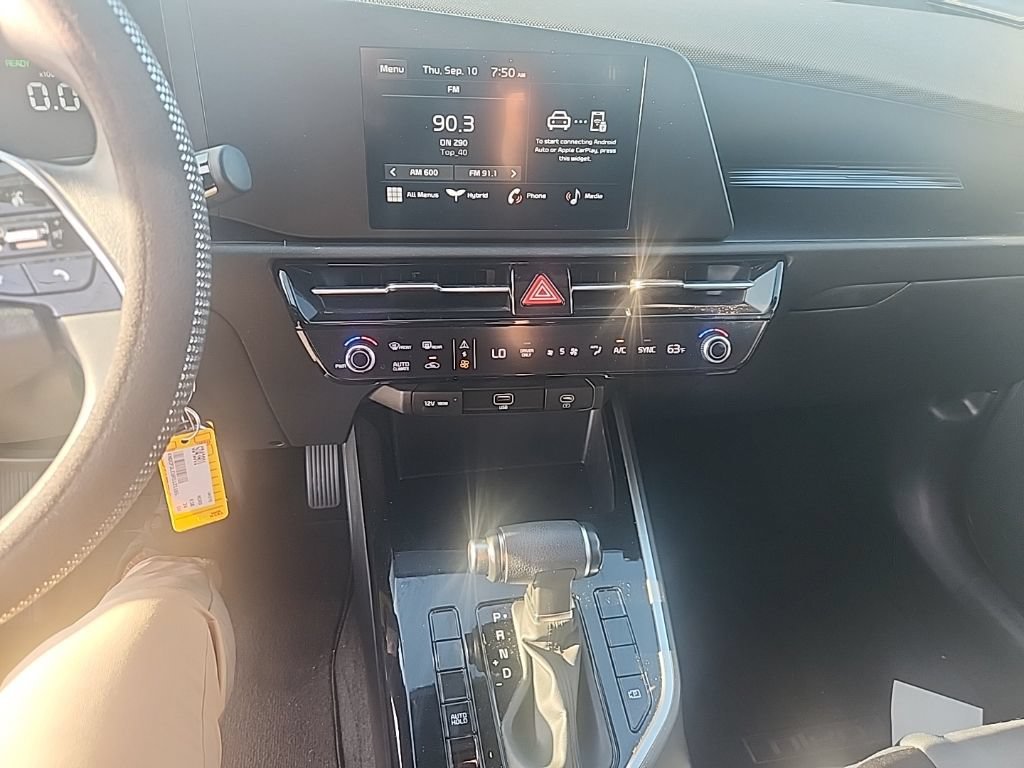 Certified 2024 Kia Niro LX FWD image 24