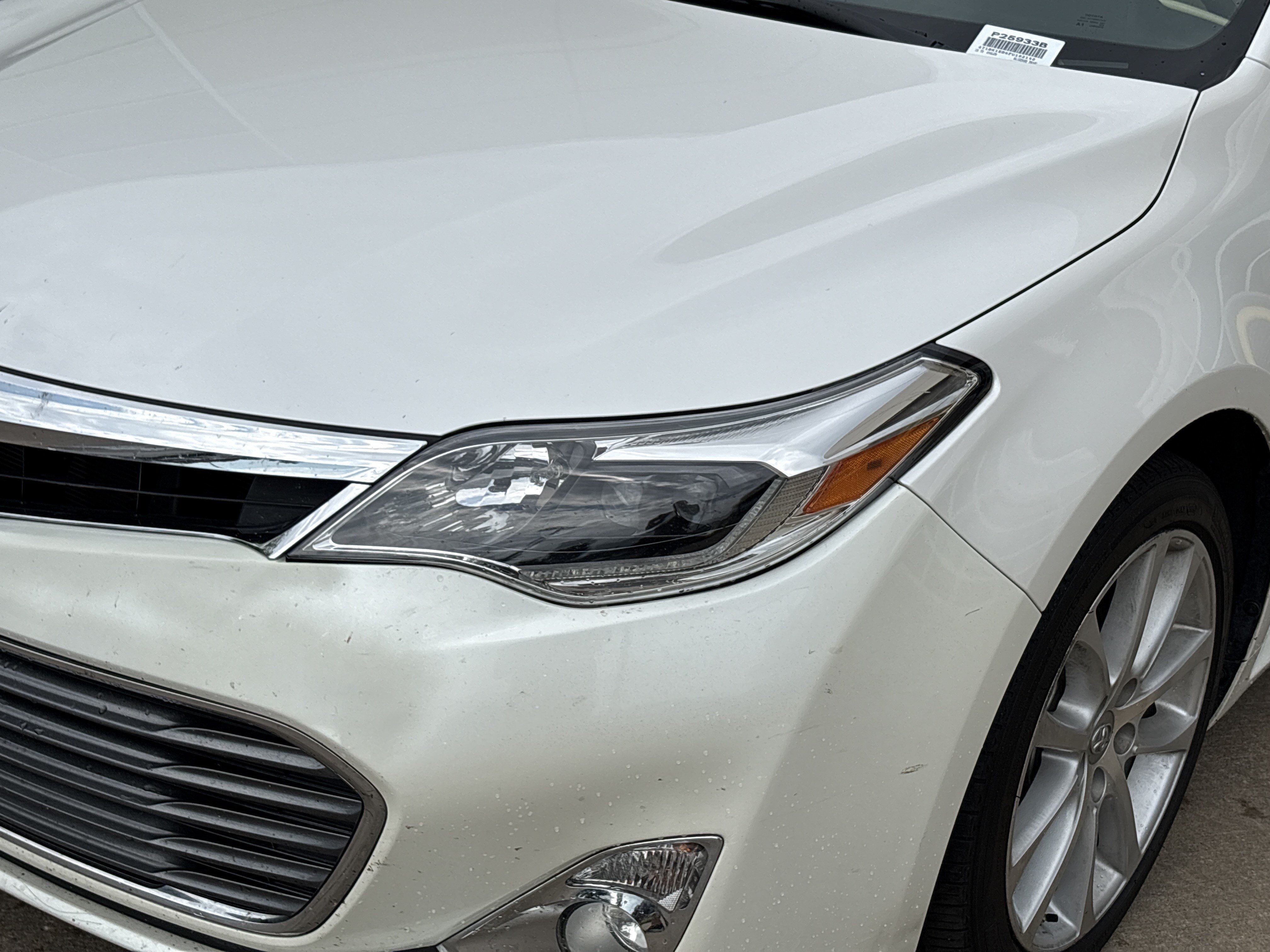 Used 2015 Toyota Avalon Limited FWD image 6