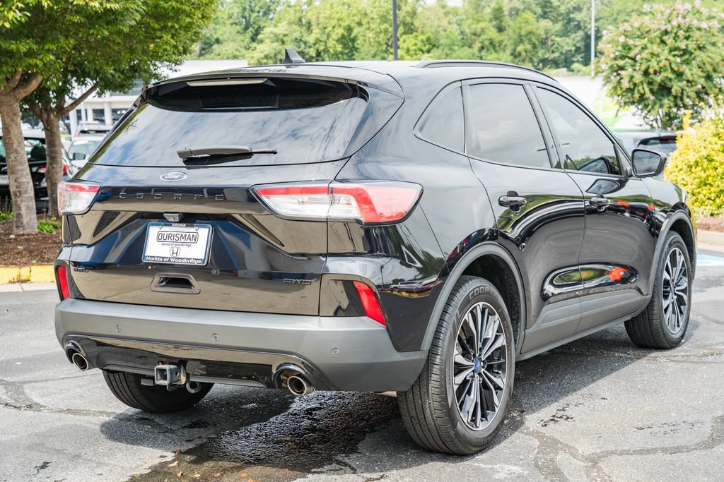 Used 2022 Ford Escape SEL w/ SEL Stealth AWD Package image 4