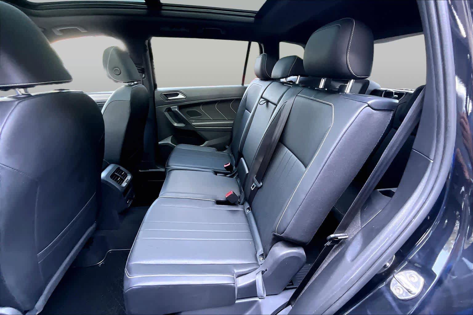 Used 2022 Volkswagen Tiguan SE R-Line FWD image 21