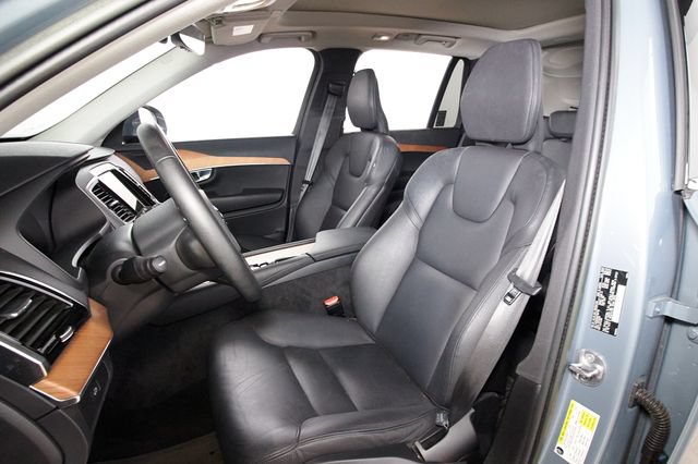 Certified 2023 Volvo XC90 B6 Plus w/ Protection Package Premier AWD/4WD image 18