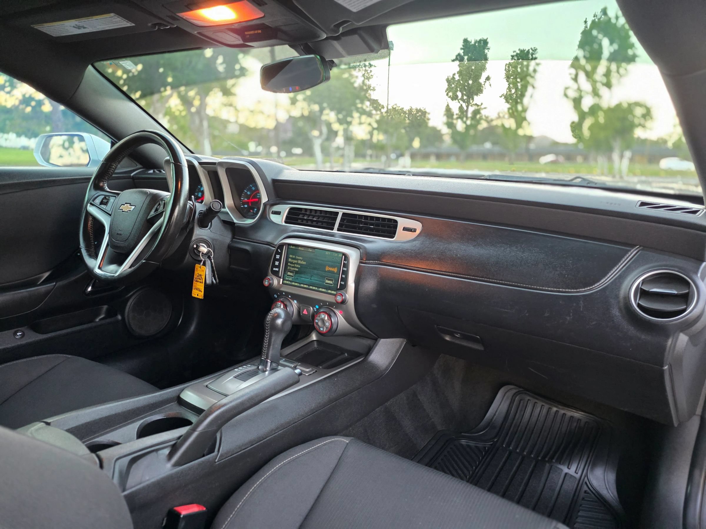 Used 2015 Chevrolet Camaro LT RWD image 12