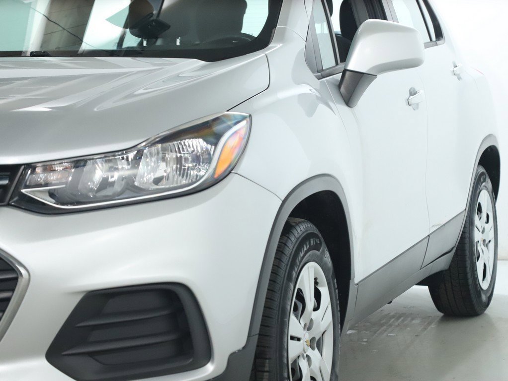 Used 2018 Chevrolet Trax LS image 5