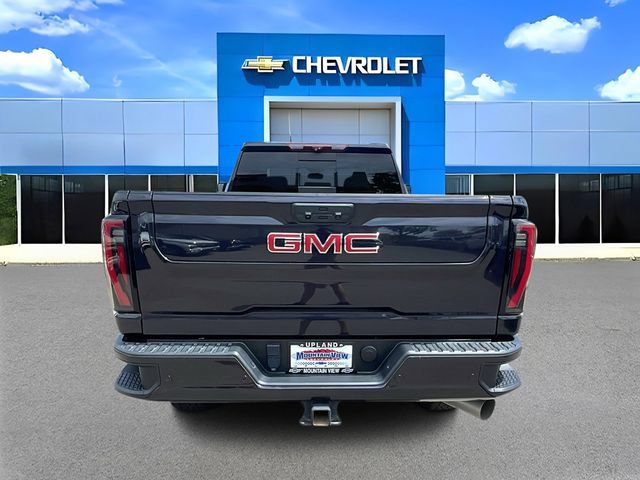 Used 2024 GMC Sierra 3500 AT4 w/ AT4 Premium Plus Package AWD/4WD image 4