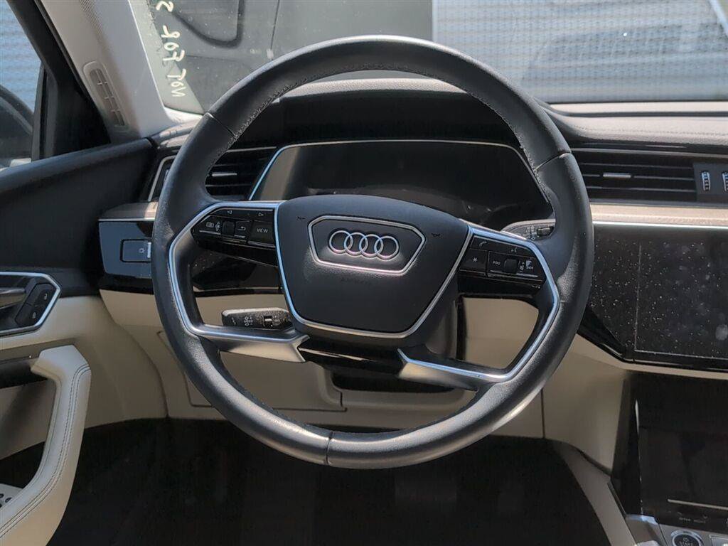 Used 2024 Audi Q8 e-tron Premium Plus w/ Premium Plus Package AWD/4WD image 10