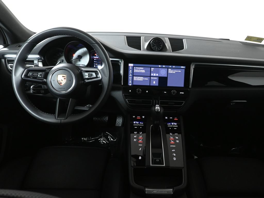 Used 2026 Porsche Macan S AWD/4WD image 16