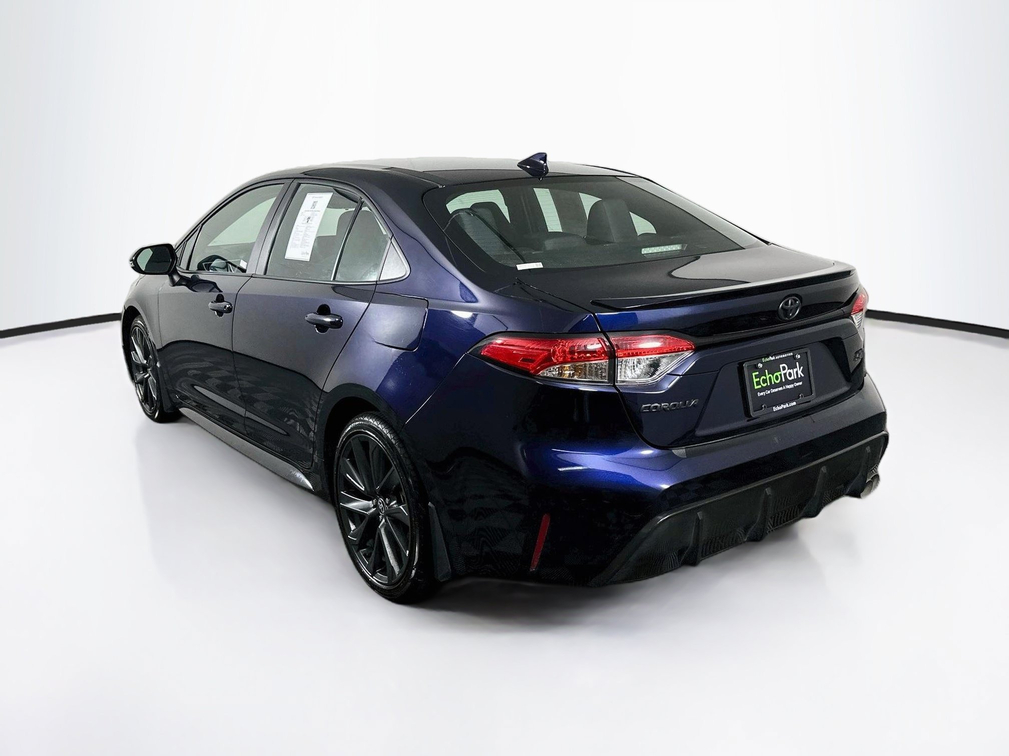 Used 2025 Toyota Corolla SE FWD image 5