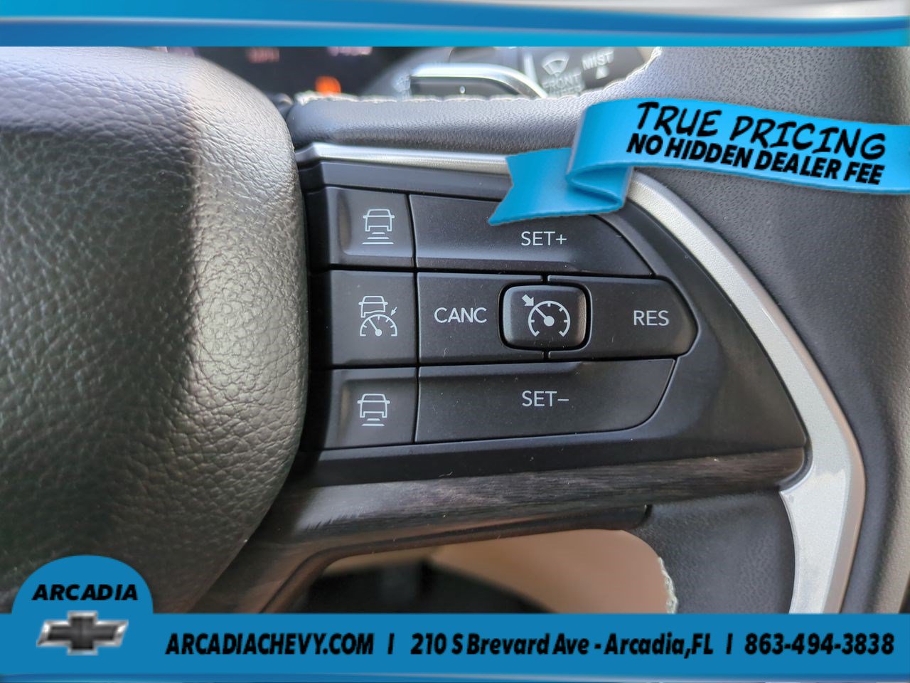Used 2024 Jeep Grand Cherokee Limited w/ Black Appearance Package AWD/4WD image 25