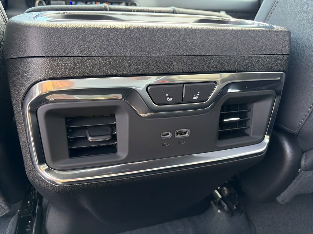 New 2026 Chevrolet Silverado 3500 High Country w/ High Country Premium Package AWD/4WD image 10