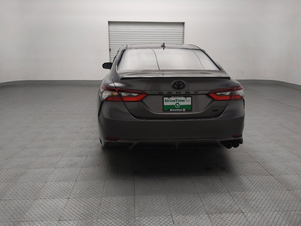 Used 2022 Toyota Camry SE FWD image 6