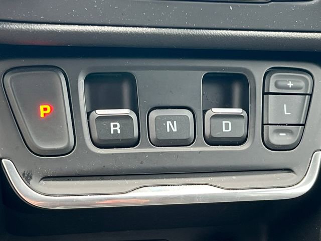 Used 2021 GMC Terrain SLE w/ Driver Convenience Package image 7