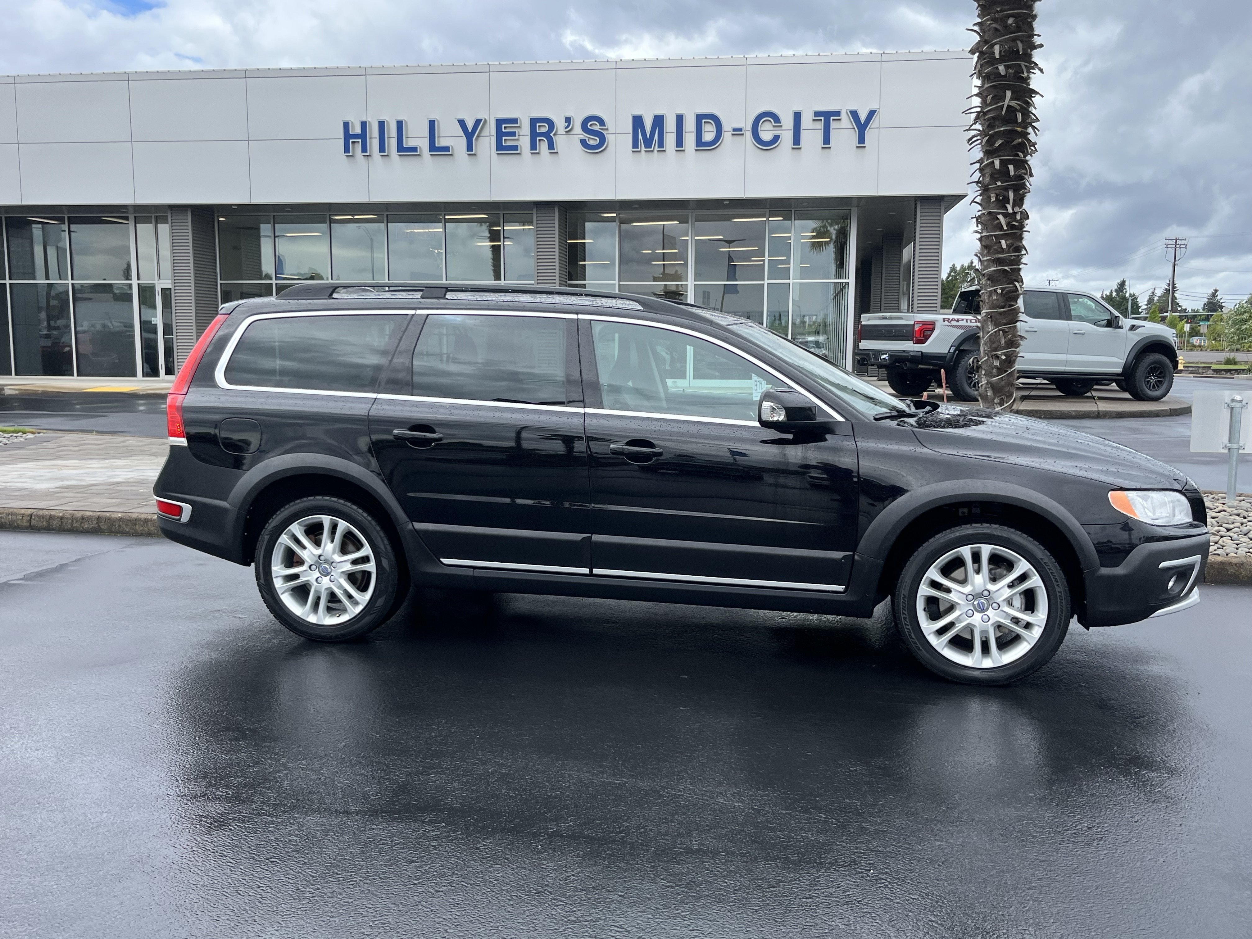 Used 2016 Volvo XC70 T5 Premier AWD/4WD image 2