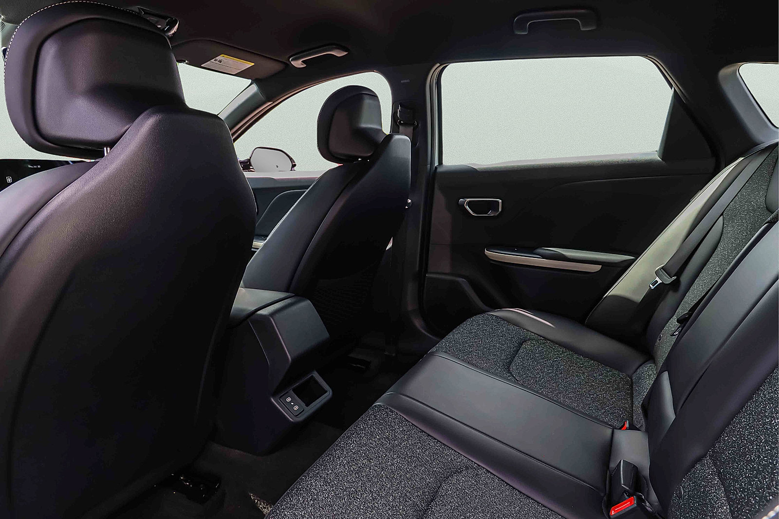 Certified 2025 Kia K4 GT-Line FWD image 22