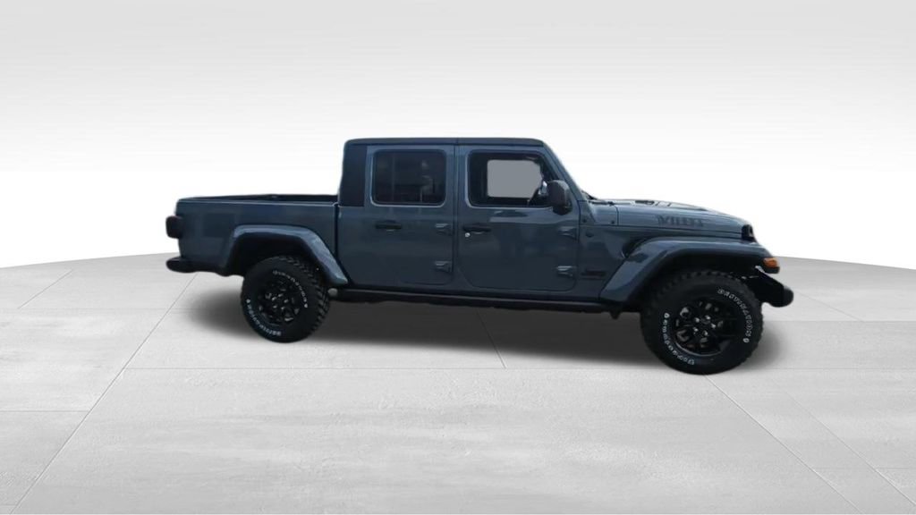 New 2025 Jeep Gladiator Willys image 9