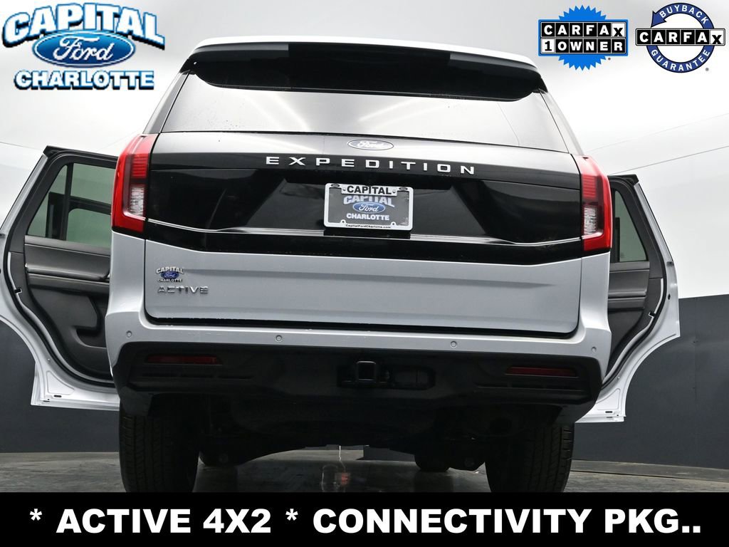 Used 2025 Ford Expedition Active image 38