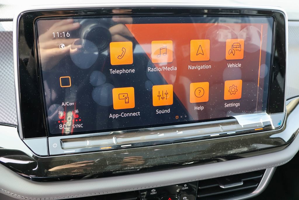 New 2025 Volkswagen Atlas Peak Edition SE image 29