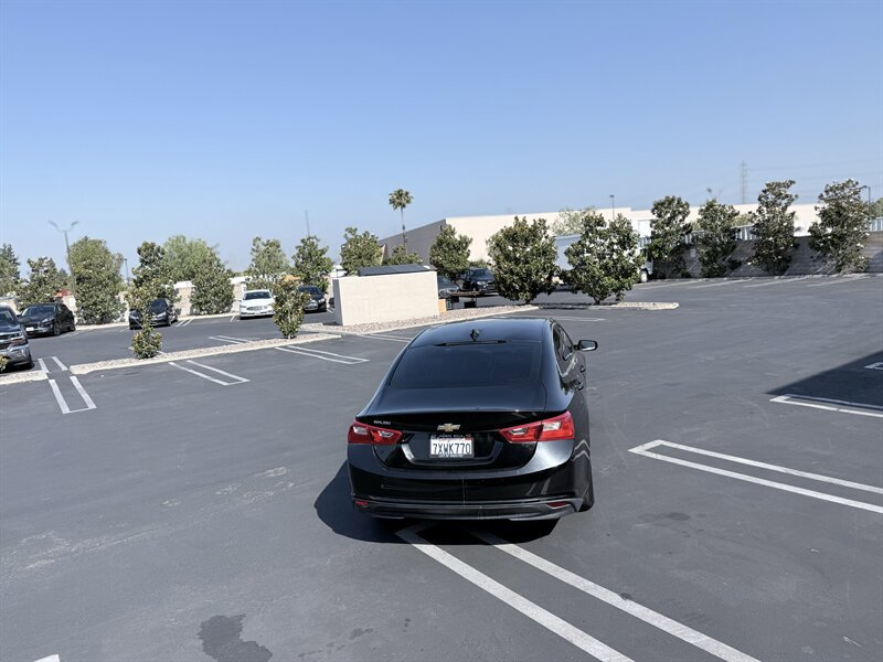 Used 2017 Chevrolet Malibu LS FWD image 8