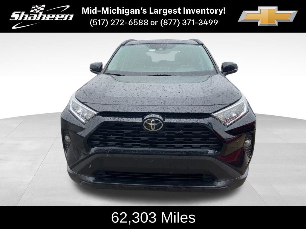 Used 2020 Toyota RAV4 XLE Premium image 2